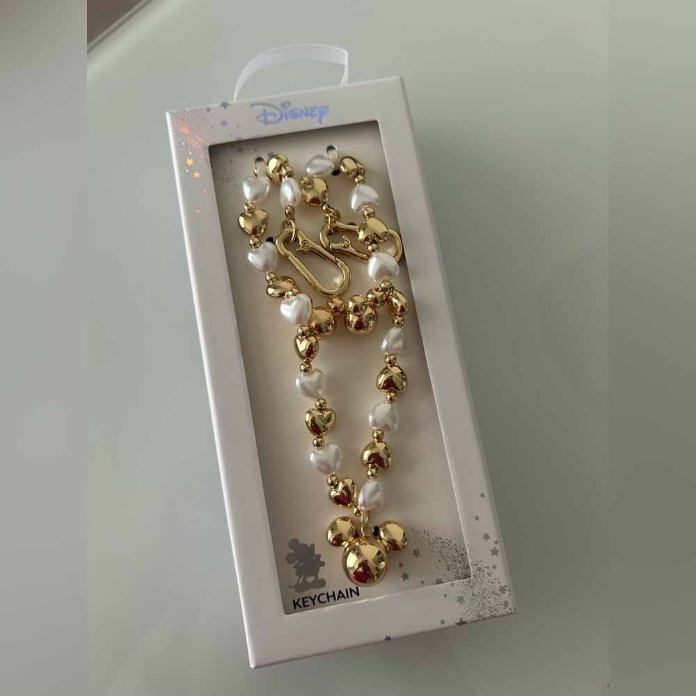 Disney Gold and Pearl White Mickey Mouse Keychain - Picture 1 of 4